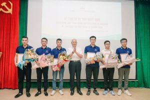 Le-trao-quyet-dinh-va-dieu-dong-nhan-su